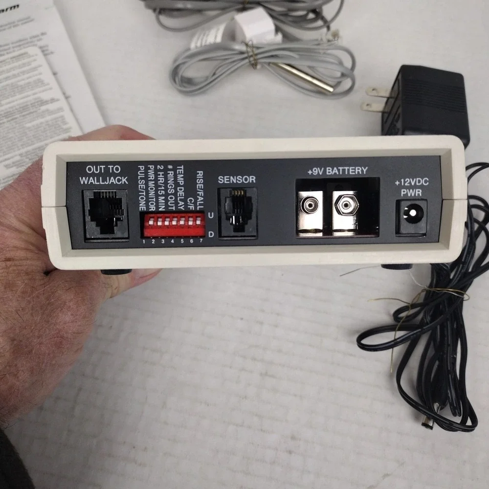 Emerson Intermediate Freeze Alarm Dialer • Base Unit w/Power Supply & Sensor